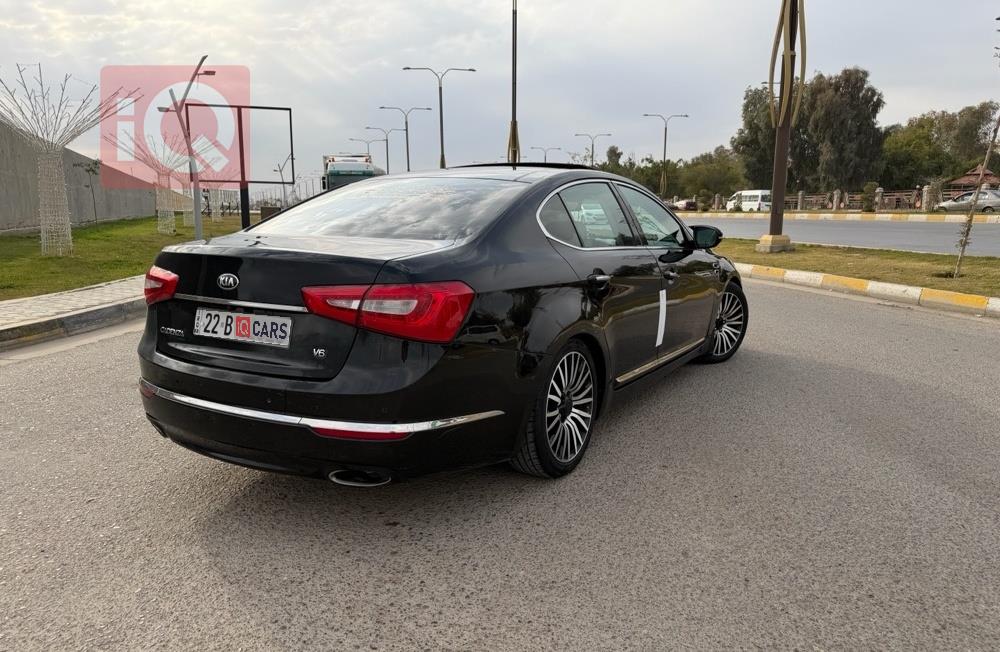 كيا كادينزا